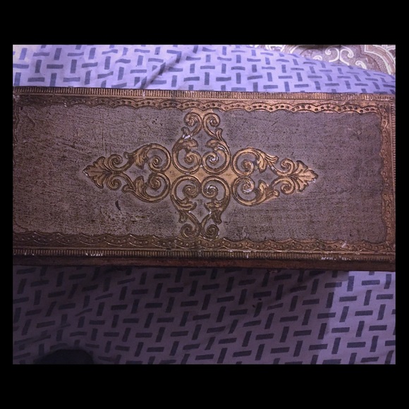 Antique gold jewelry bow lighthouse wall clock - Picture 1 of 6